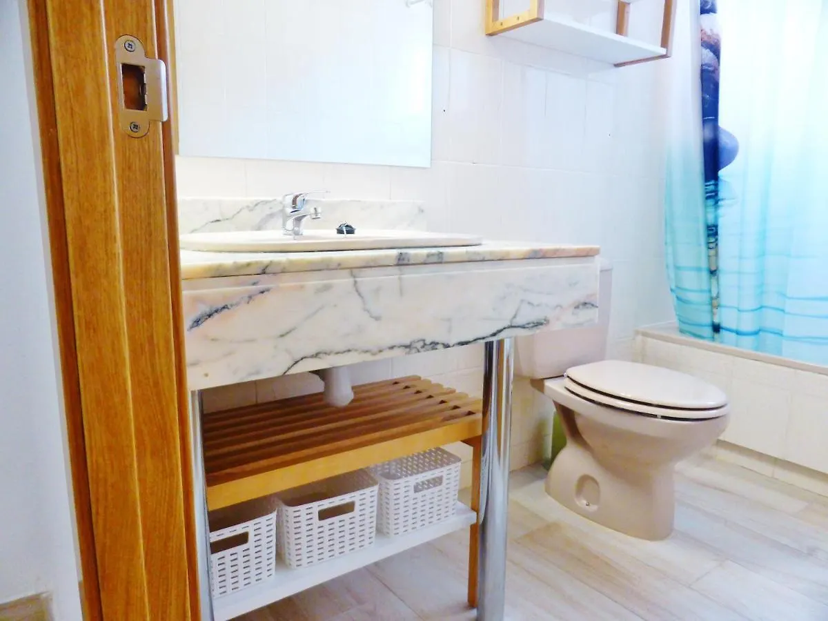 Apartamentos Navarra 08 Familidays Salou İspanya