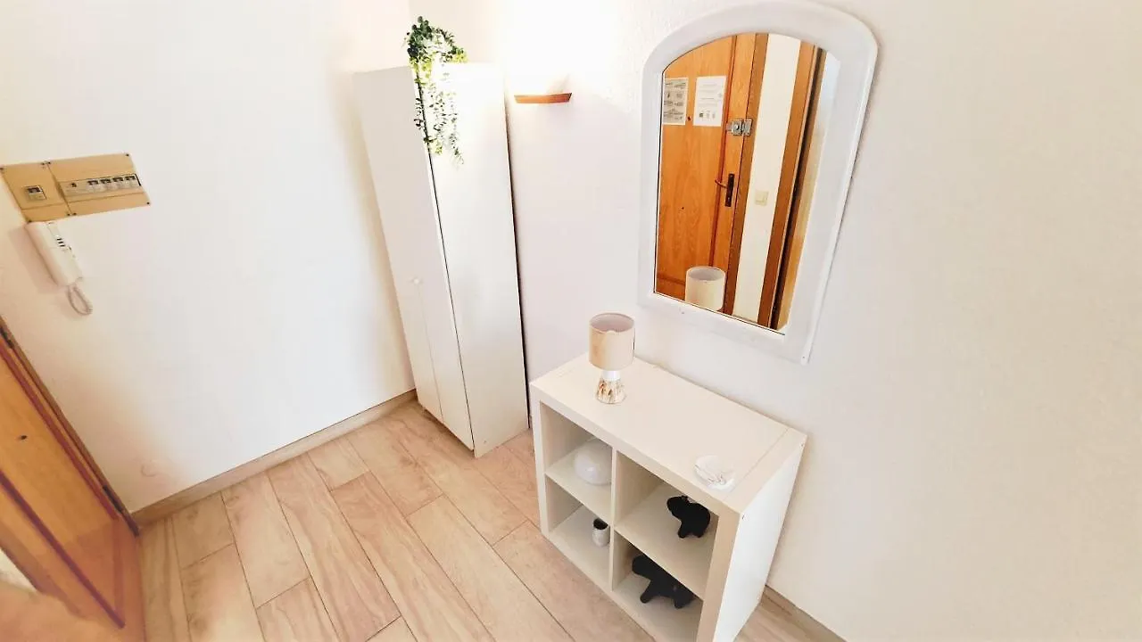 Apartamentos Navarra 08 Familidays Salou 0*,  Španělsko